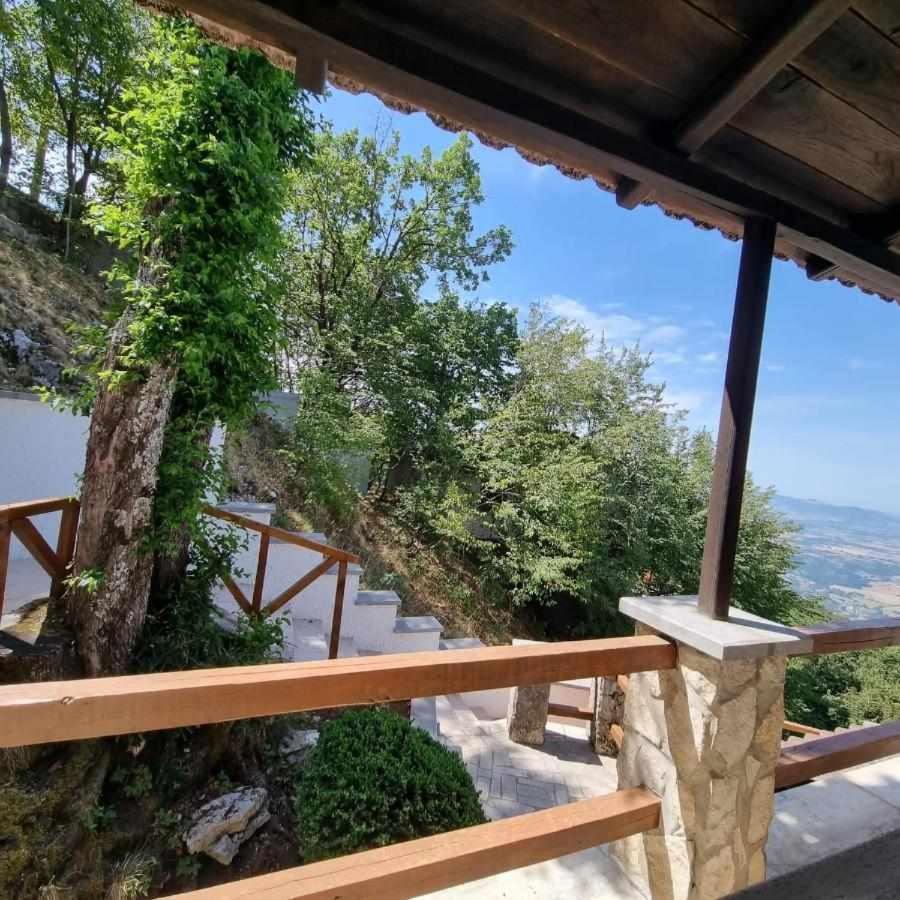 Casa Vacanza Le Viste Serrone ภายนอก รูปภาพ