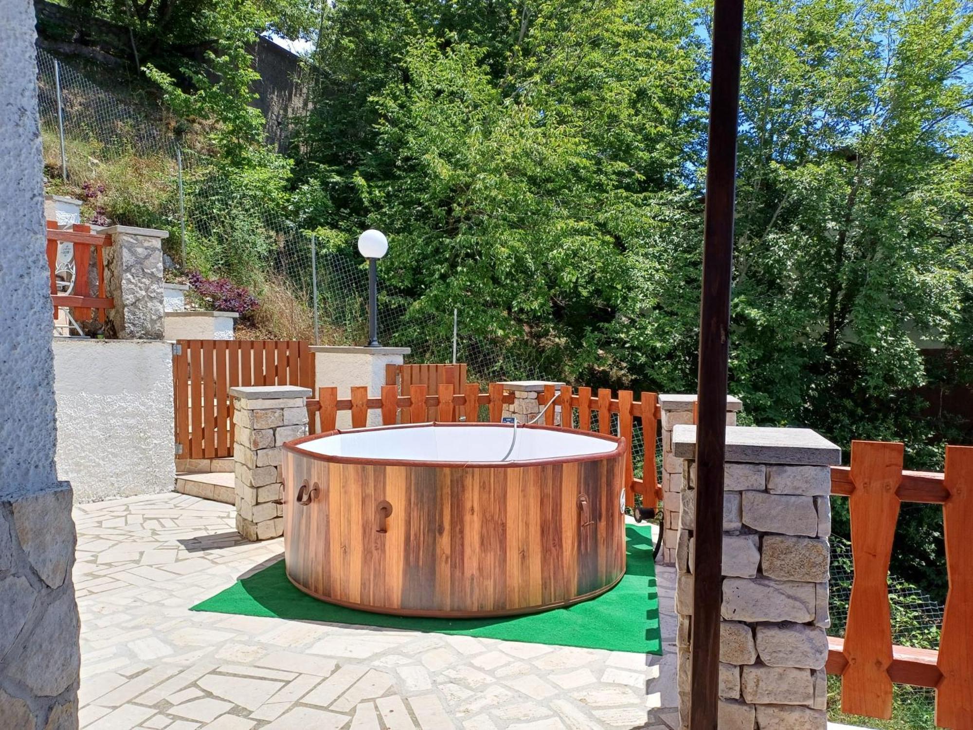 Casa Vacanza Le Viste Serrone ภายนอก รูปภาพ